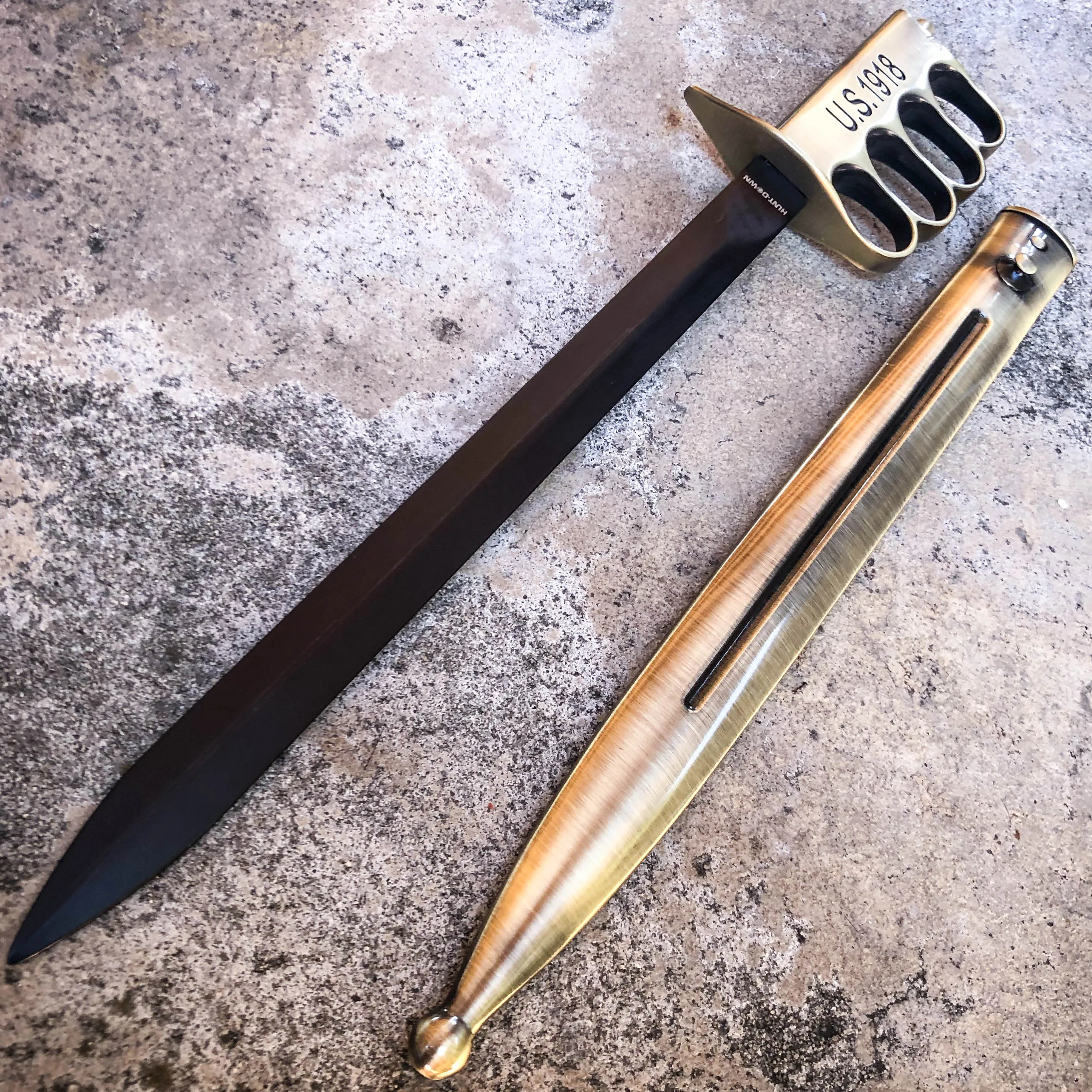18" US 1918 Military Brass Short Sword Trench Knife w/ Sheath