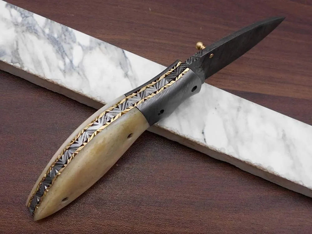 7.5" Folding Knife, 3.5" Legal Hand Forged Twist Pattern Damascus Steel Blade, Black & White Scales Available, Pocket Knife, Liner Lock & Thumb knob Equipped, Cow Hide Leather Sheath Included