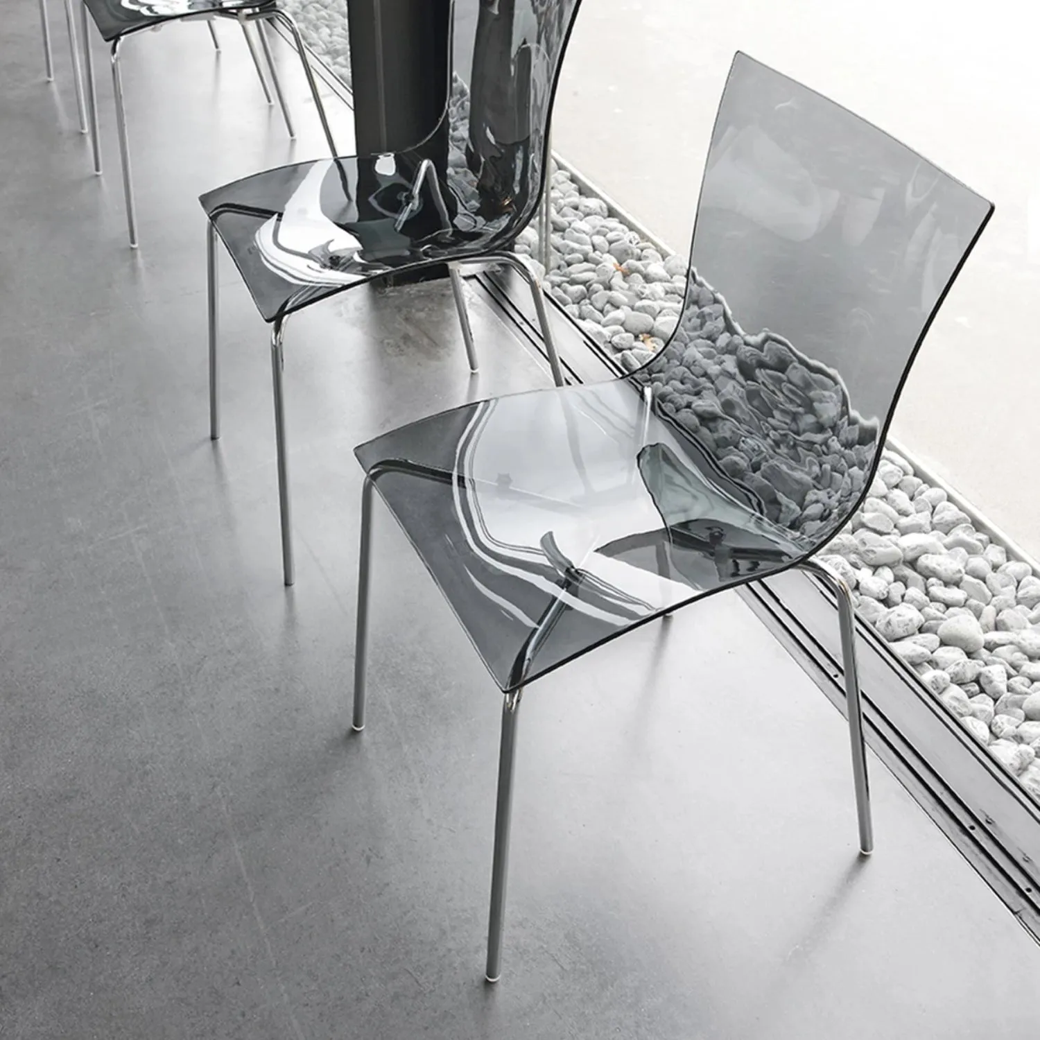 Aria Easy Chair | Lightweight, Versatile & Modern Design