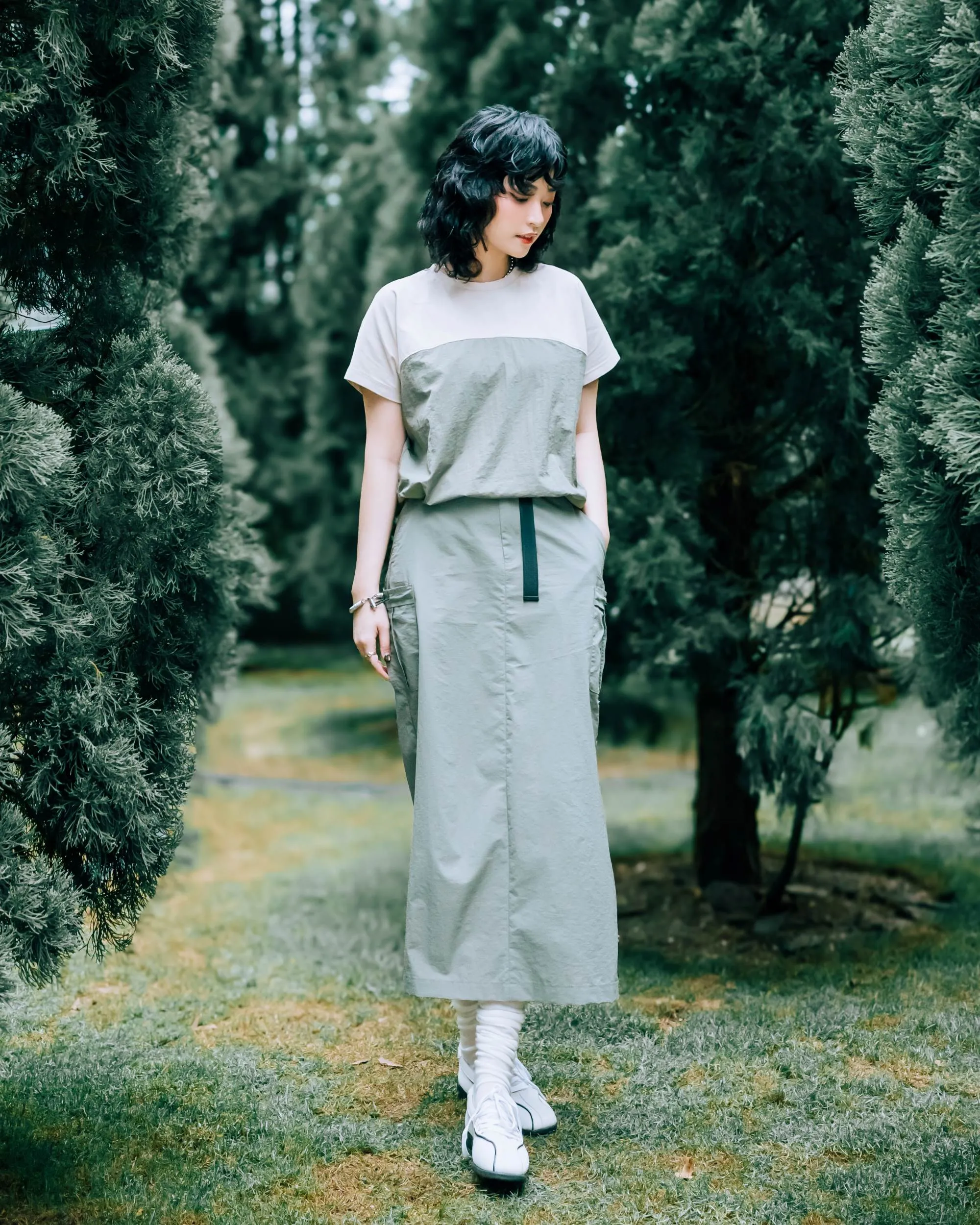 A.T. OUTDOOR Nylon Cargo Pencil Skirt