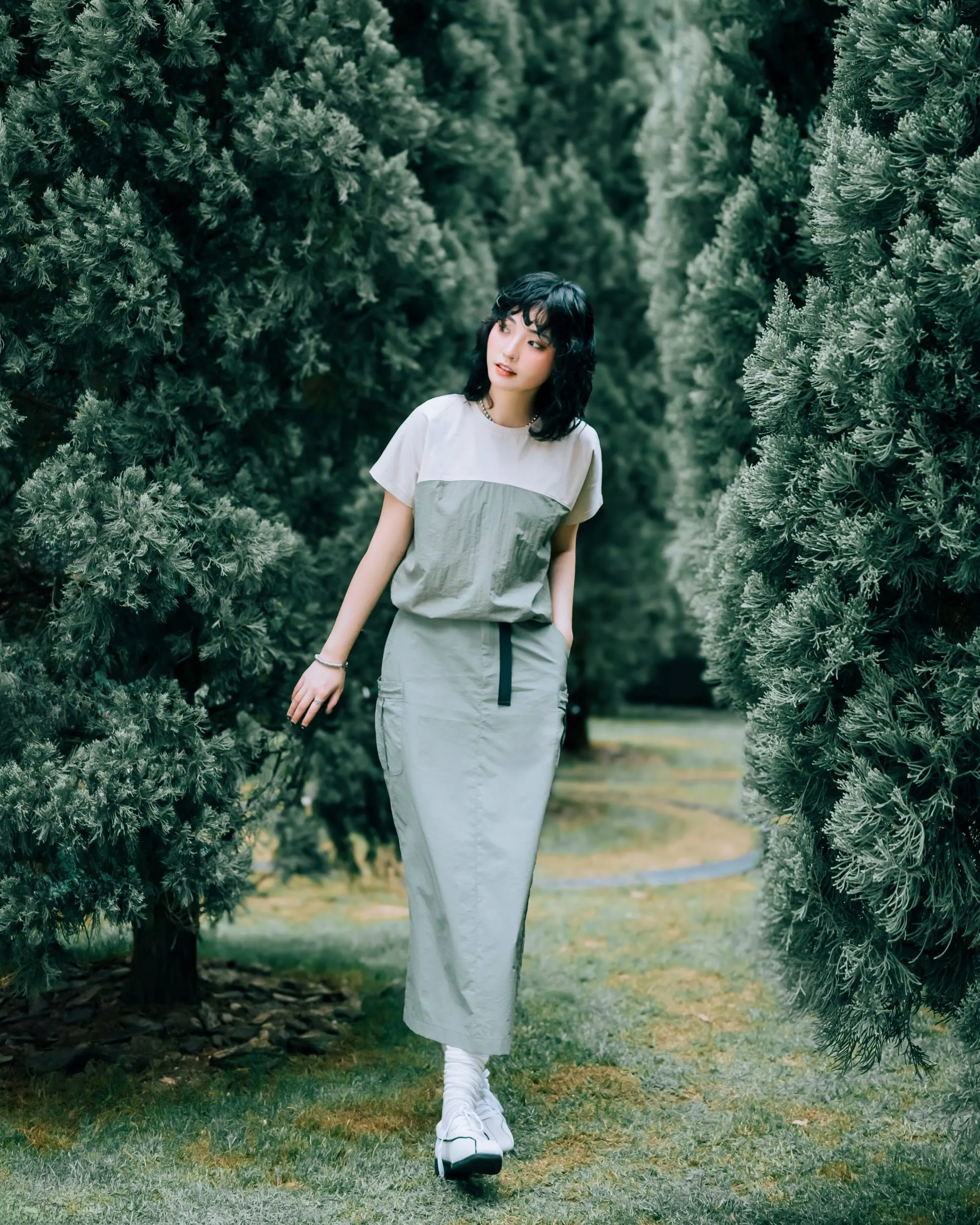 A.T. OUTDOOR Nylon Cargo Pencil Skirt