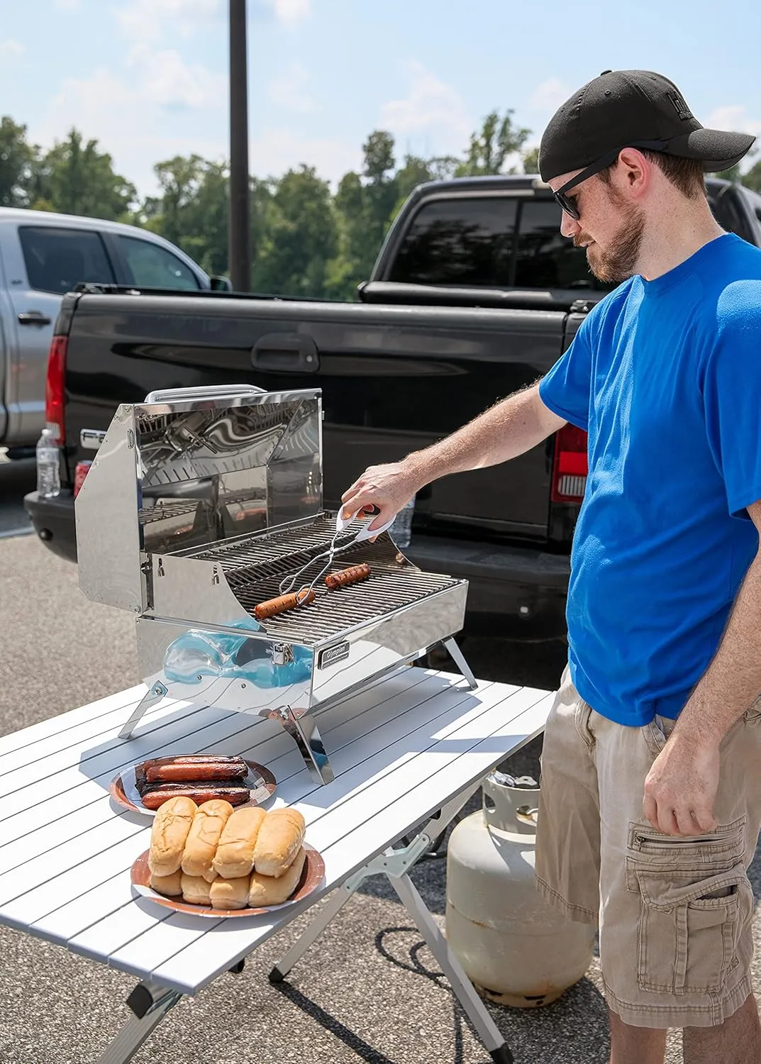 Camco Aluminum Roll-Up Table with Carrying Bag | Lightweight & Easy-to-Carry | Comfortably Sits 4-6 People | Ideal for Tailgating, Camping, The Beach, Parties & More (51892)