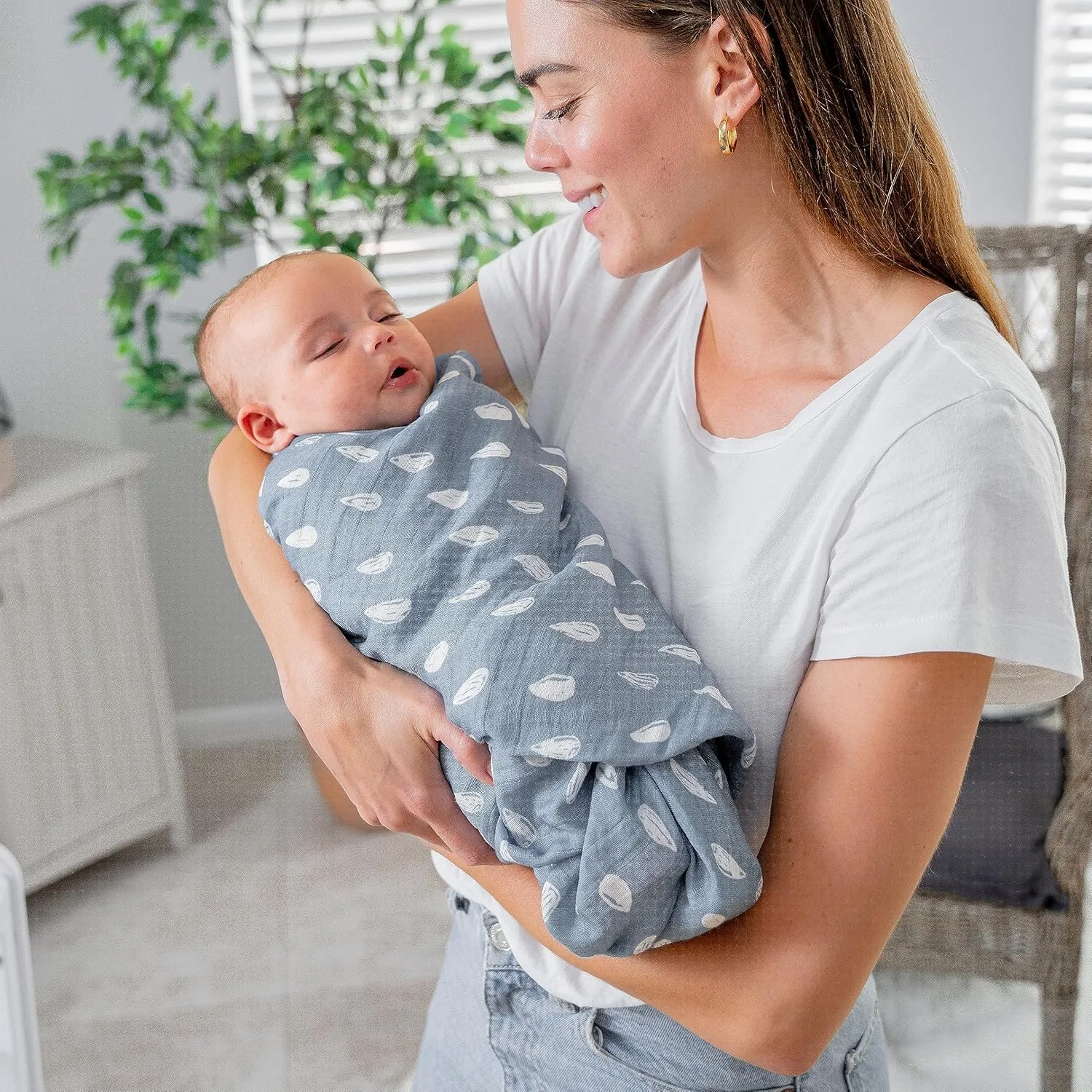 Comfy Cubs Muslin Swaddle Blankets Pack of 2 - 47 x 47 Inch Soft Cotton Baby Blanket Set, Large Multipurpose Wraps for Newborns - Self-Soothing Swaddles for Newborns - Rain & Doodle