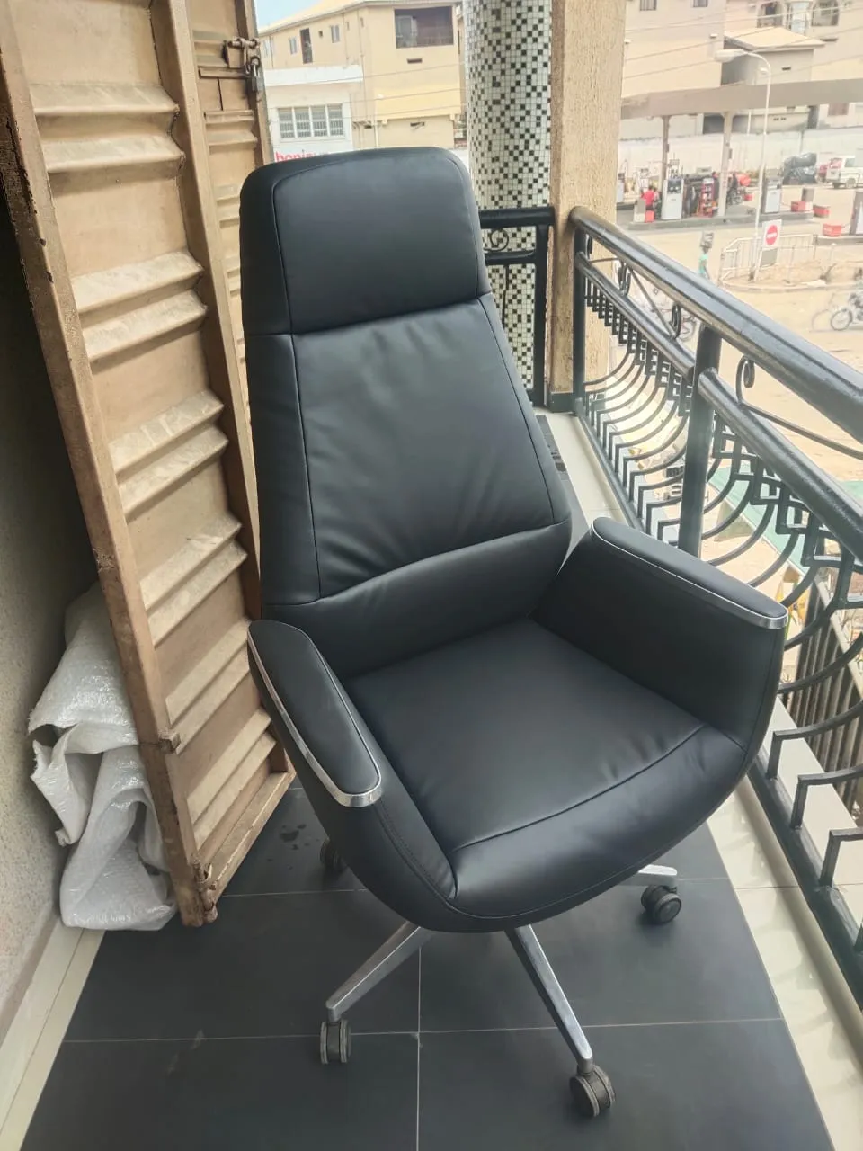Emerald Executive CEO Office chair