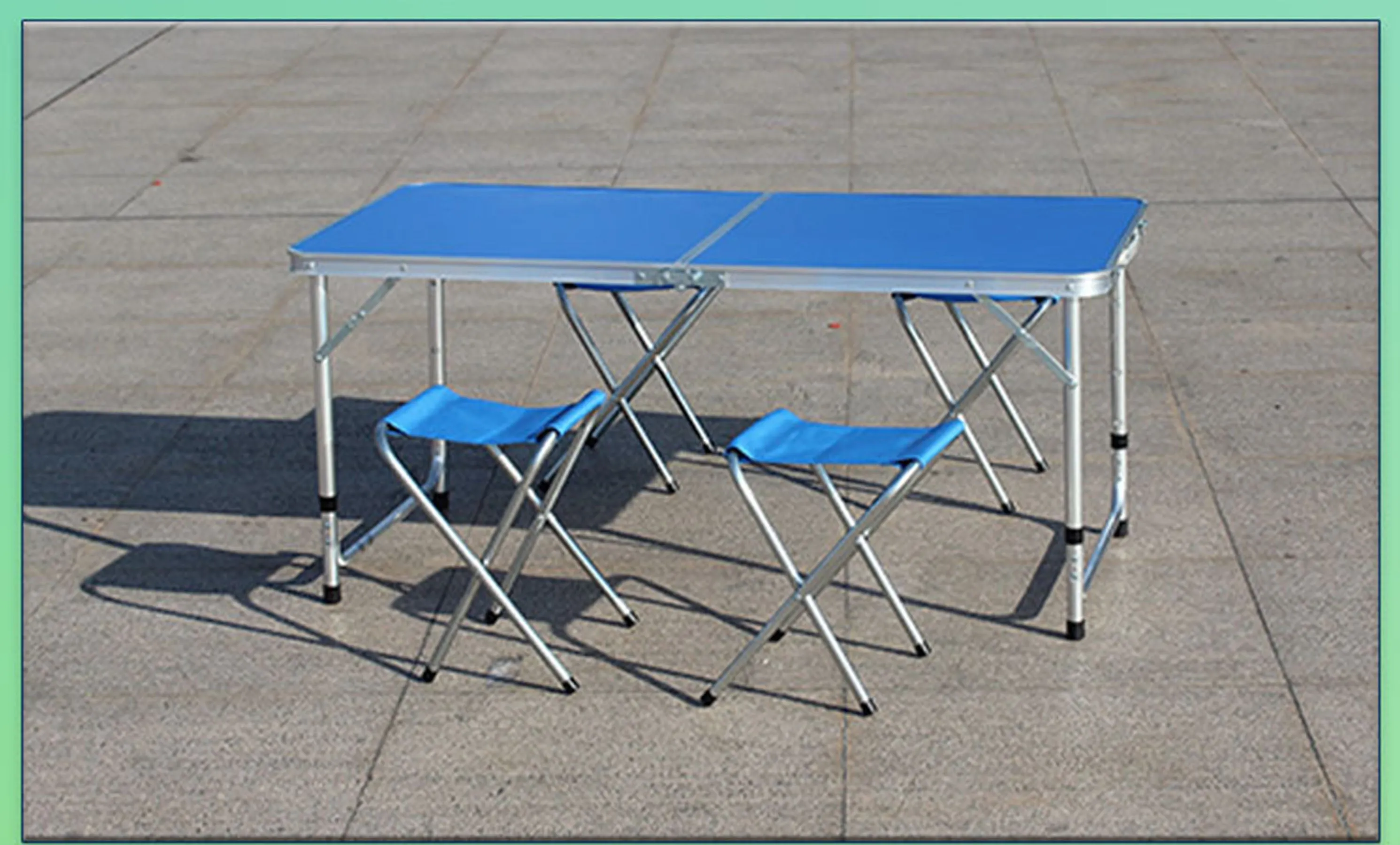 Folding table