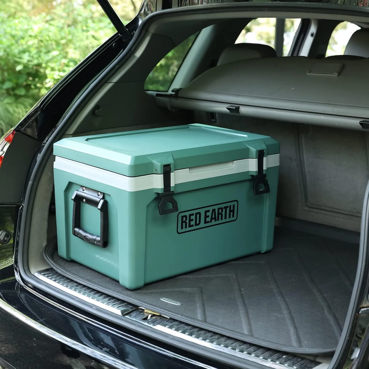 GiNT Ultra-Light 52 Quard Hard Cooler Insulated Portable Ice Chest Box with Basket & Divider, Great for The Beach, Boat, Fishing, Barbecue or Camping