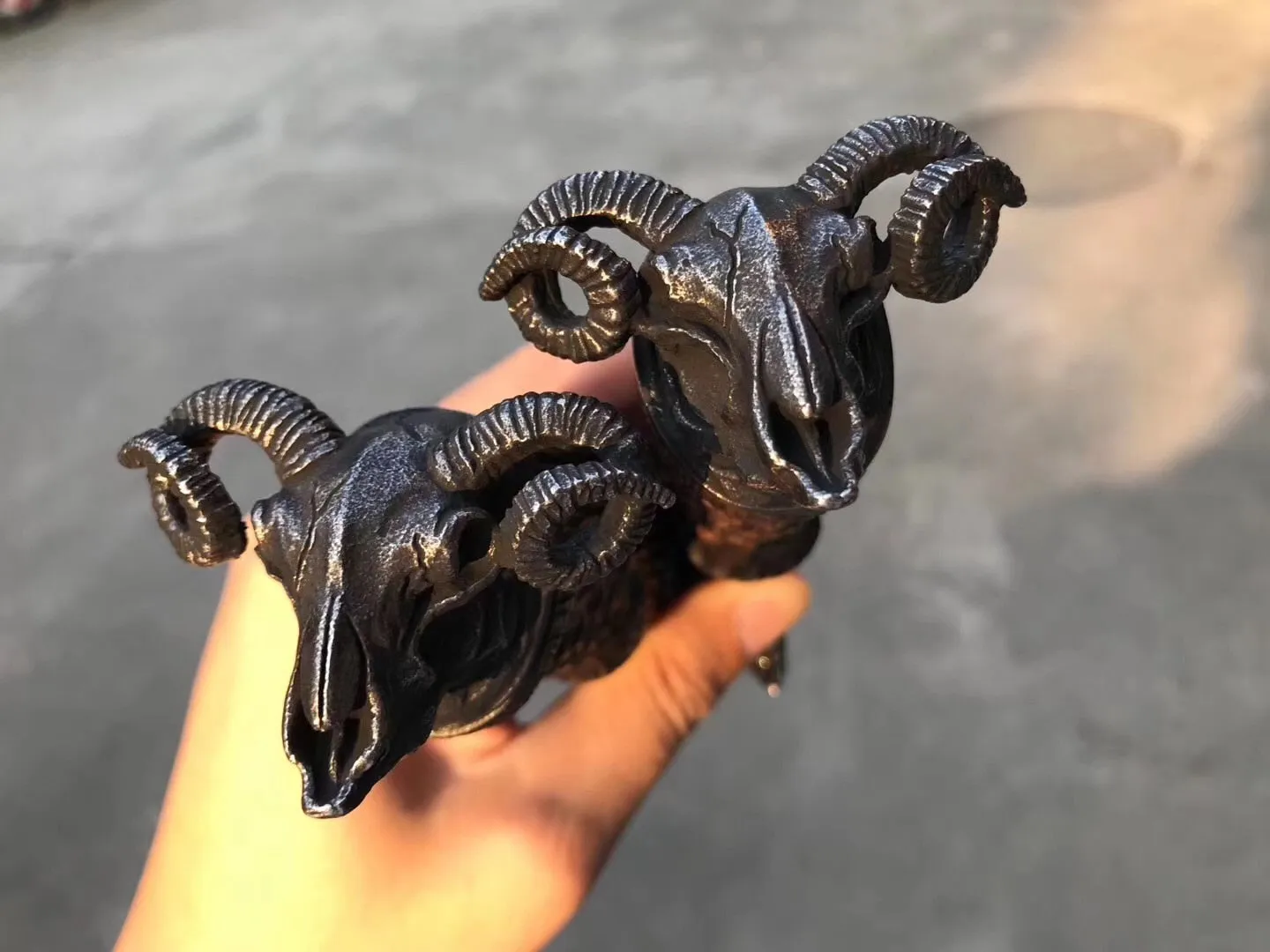 Goat Skull Handmade Damascus Steel Outdoor Knife