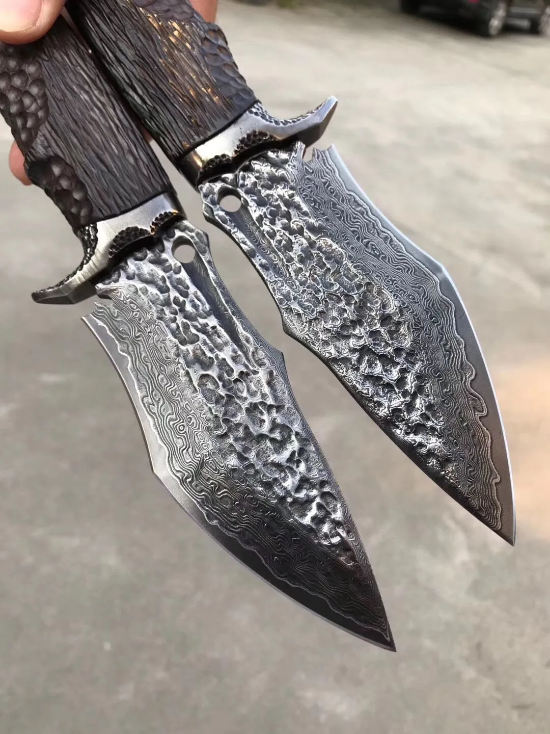 Goat Skull Handmade Damascus Steel Outdoor Knife