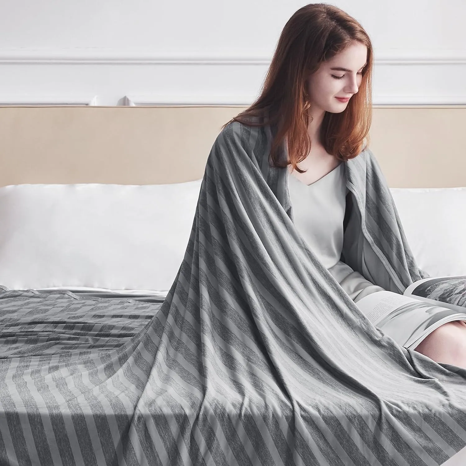 Guohaoi Cooling Throw Blanket for Hot Sleepers,Arc-Chill Q-Max >0.5 Cool Fiber,100% Oeko-Tex Certified Lightweight Summer Cool Blanket for Travel/Outdoor Ultra Cold Breathable,50''x70''
