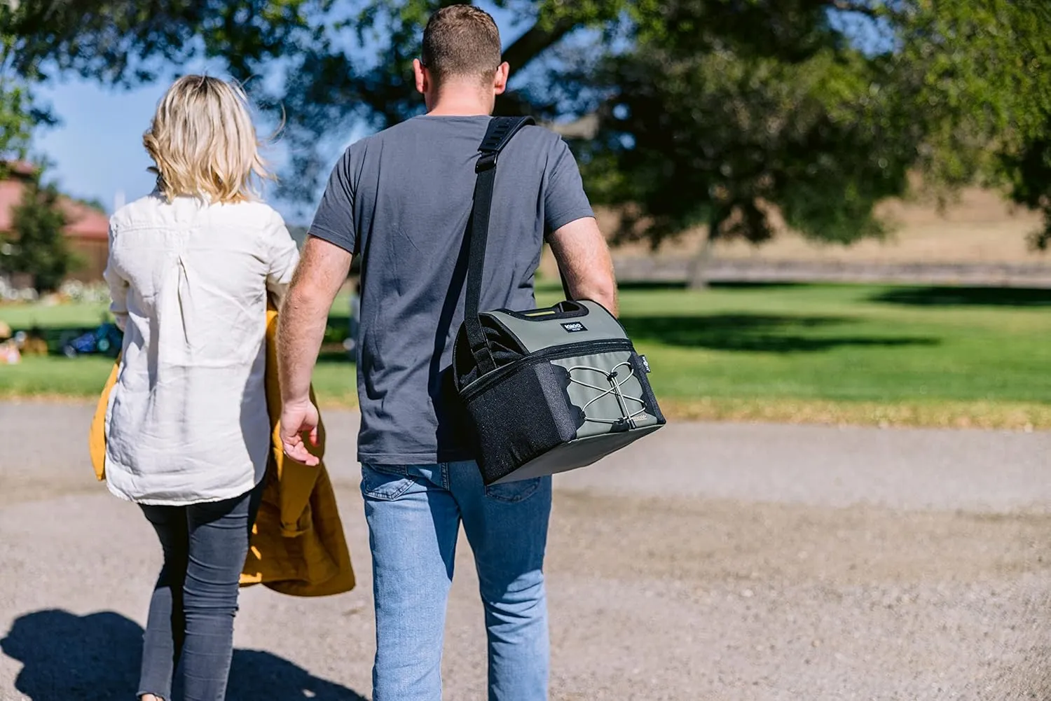 Igloo Soft Cooler Gripper Lunch Bag, Portable Dual Compartment Lunch Cooler, Insulated Lunch Box, Soft Sided Cooler Bag