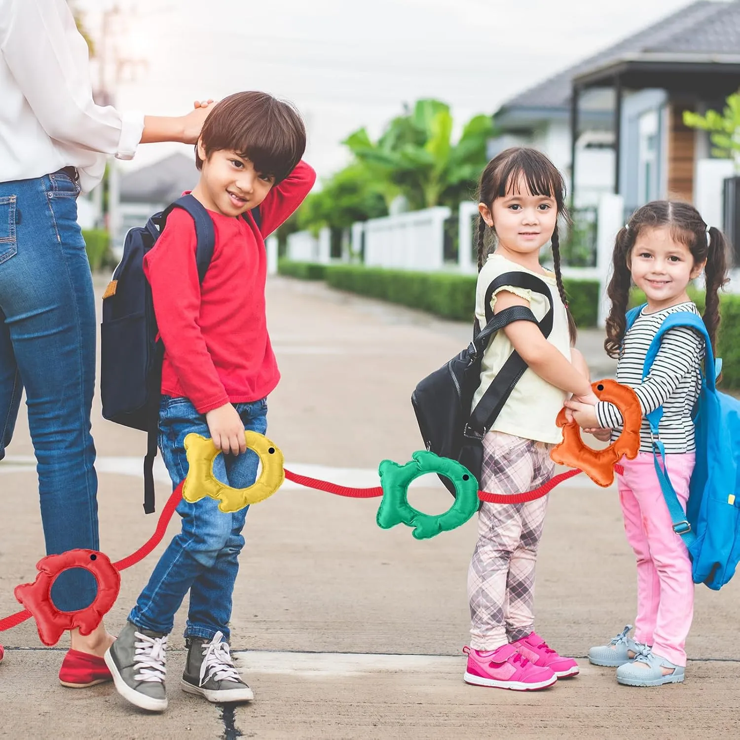 Kajaia Little Fish Walking Rope Walking Rope for Kids Classroom Supplies Preschool Walking Rope with Handles Fits up to 20 Children for Toddlers Kids Daycare Preschool Walk Guides
