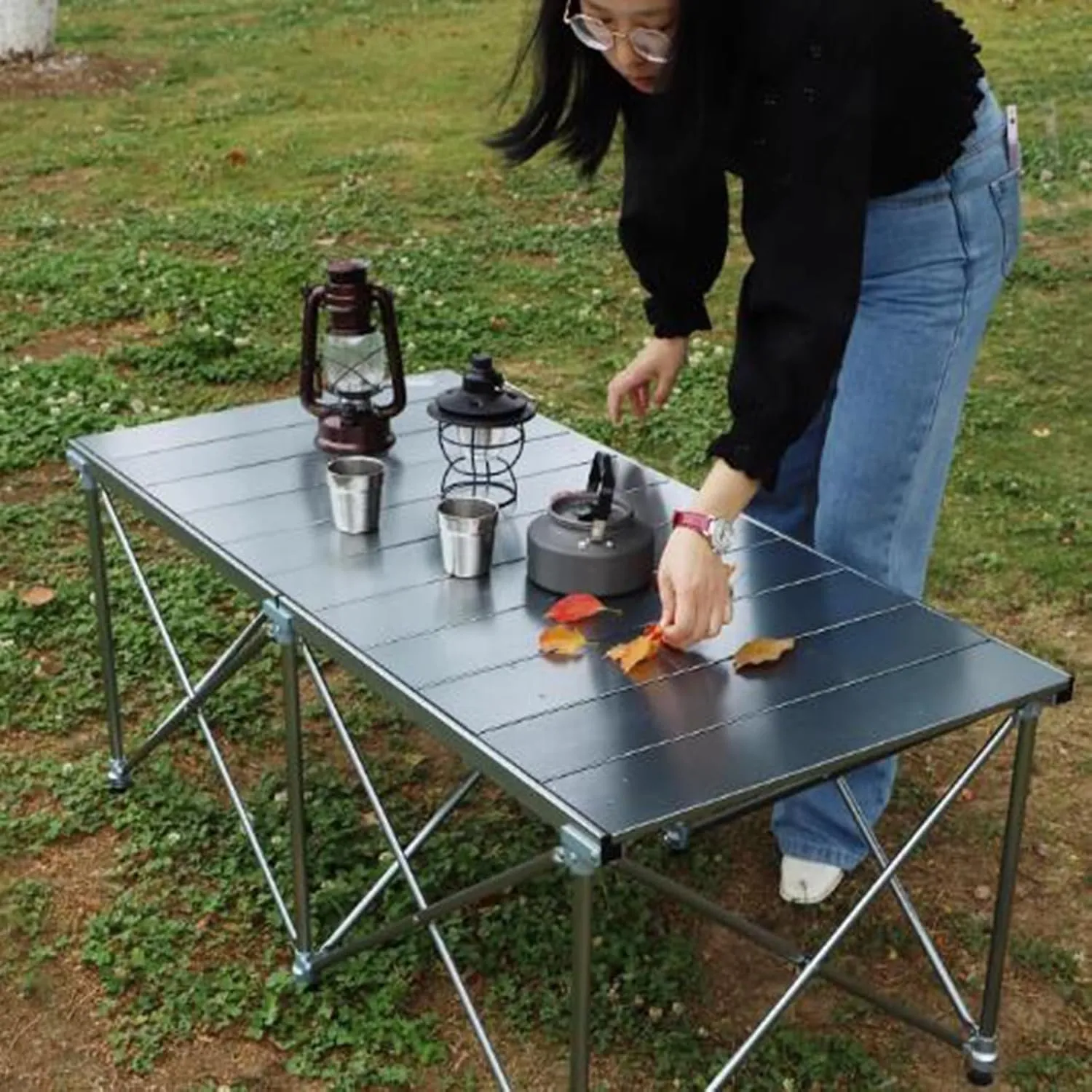 Lightweight Camping Table Portable Picnic Table Aluminum Folding Camping Table Roll Up Desktop for Outdoor Camping Hiking