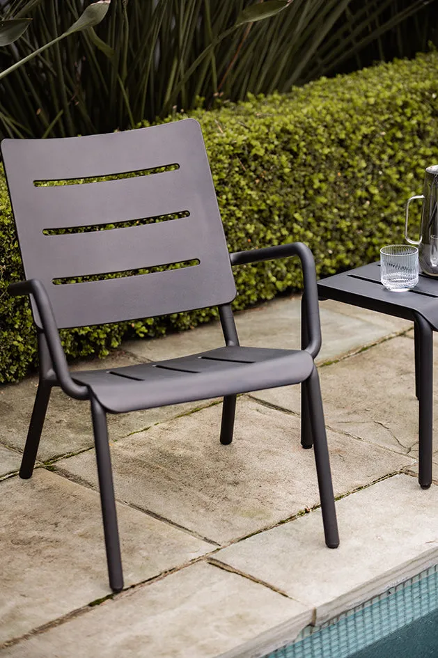 Otto outdoor lounger chair black