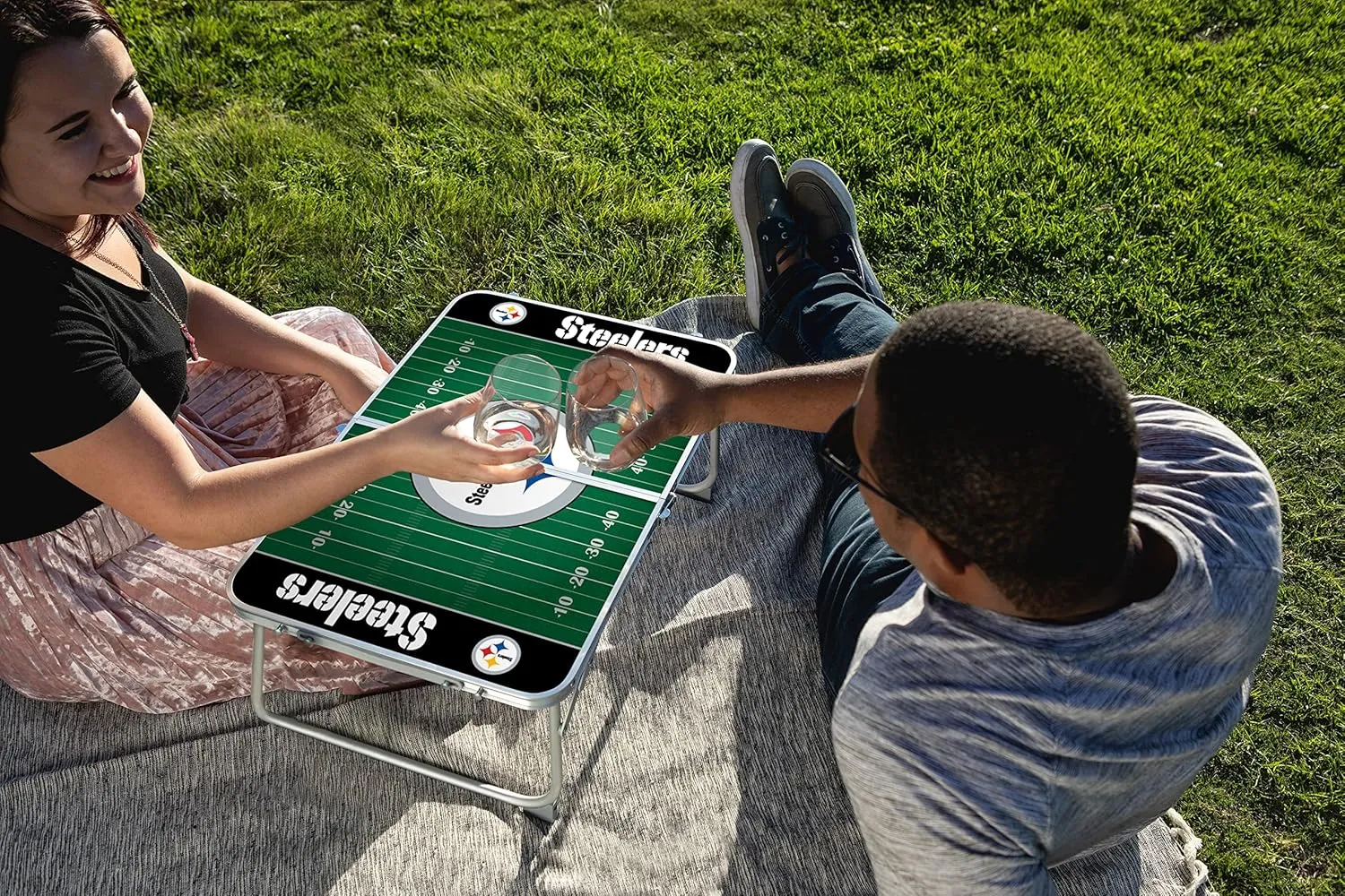 PICNIC TIME NFL Concert Mini Portable Table, Small Folding Table, Mini Picnic Table
