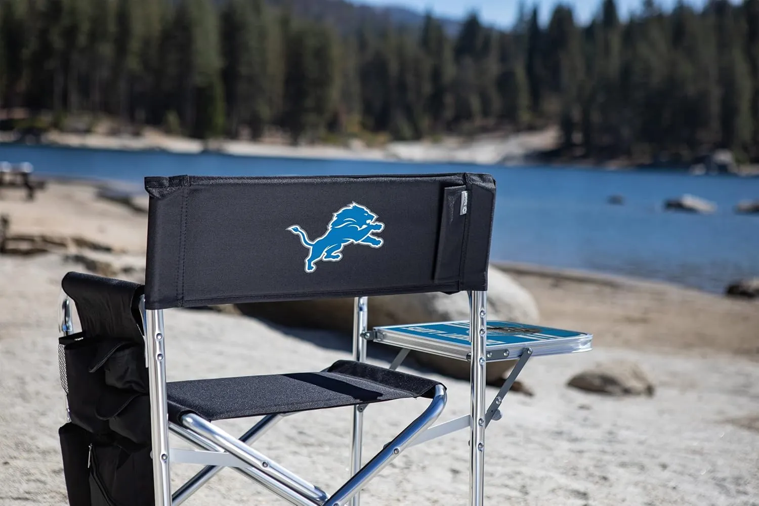 PICNIC TIME NFL Unisex-Adult NFL Sports Chair with Side Table, Beach Chair, Camp Chair for Adults