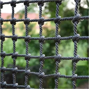 Safety Net Rope Heavy Duty Net Rope Climbing Net,Fence Stairs Balcony Railings Garden Playground Protection Playground Play Safety Net Outdoor Climbing Cargo Net(Size:1Mx4M(3.3FTx13.1FT))