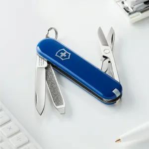 Victorinox Swiss Army Classic SD Multi-Tool Key-Ring Knife (58mm 2.25 Inches Closed) Blue Handle 0.6223.2-033-X1