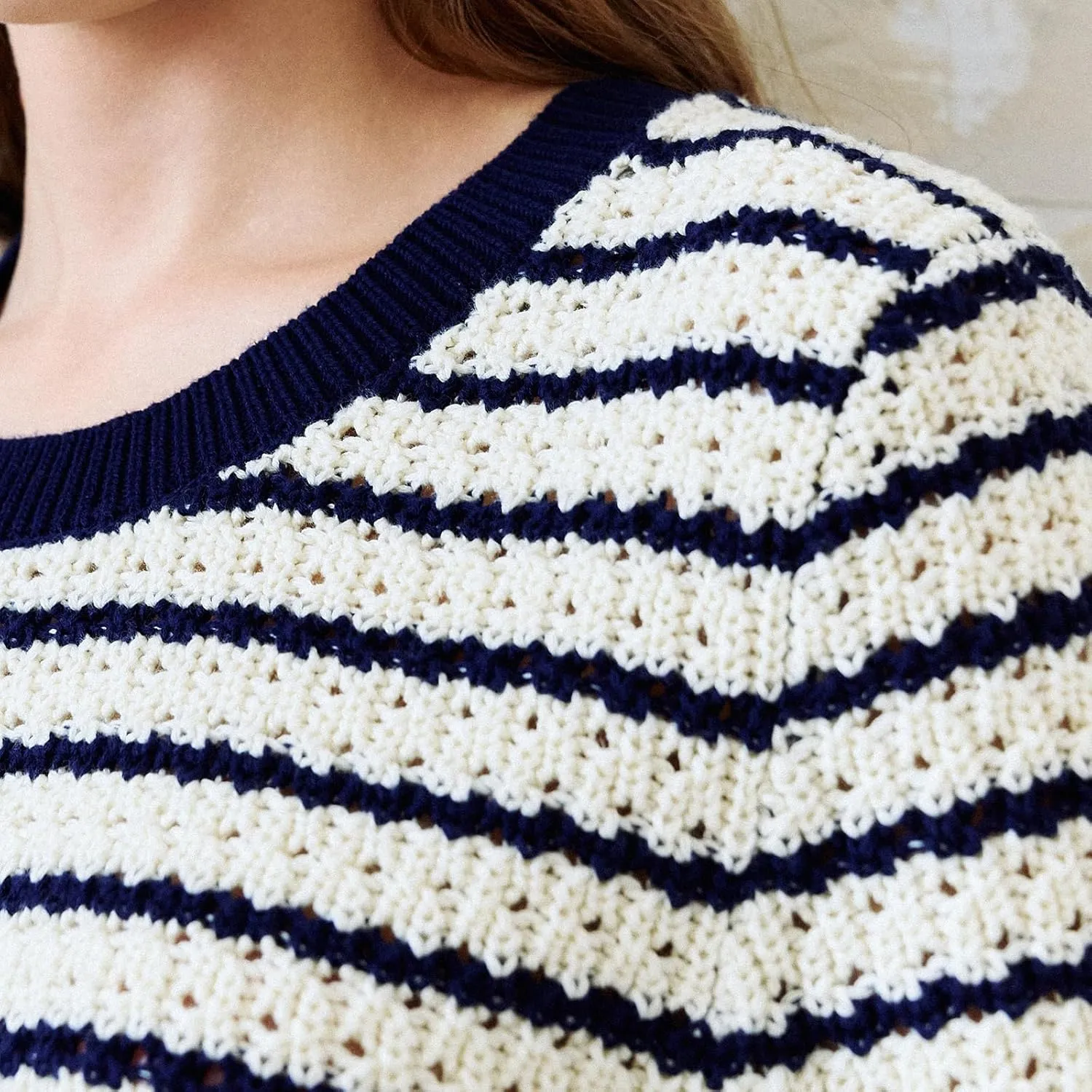 Women's Short Sleeve Sweaters Crewneck Knit Tops Casual Striped 2025 Trendy Soft Summer Blouses